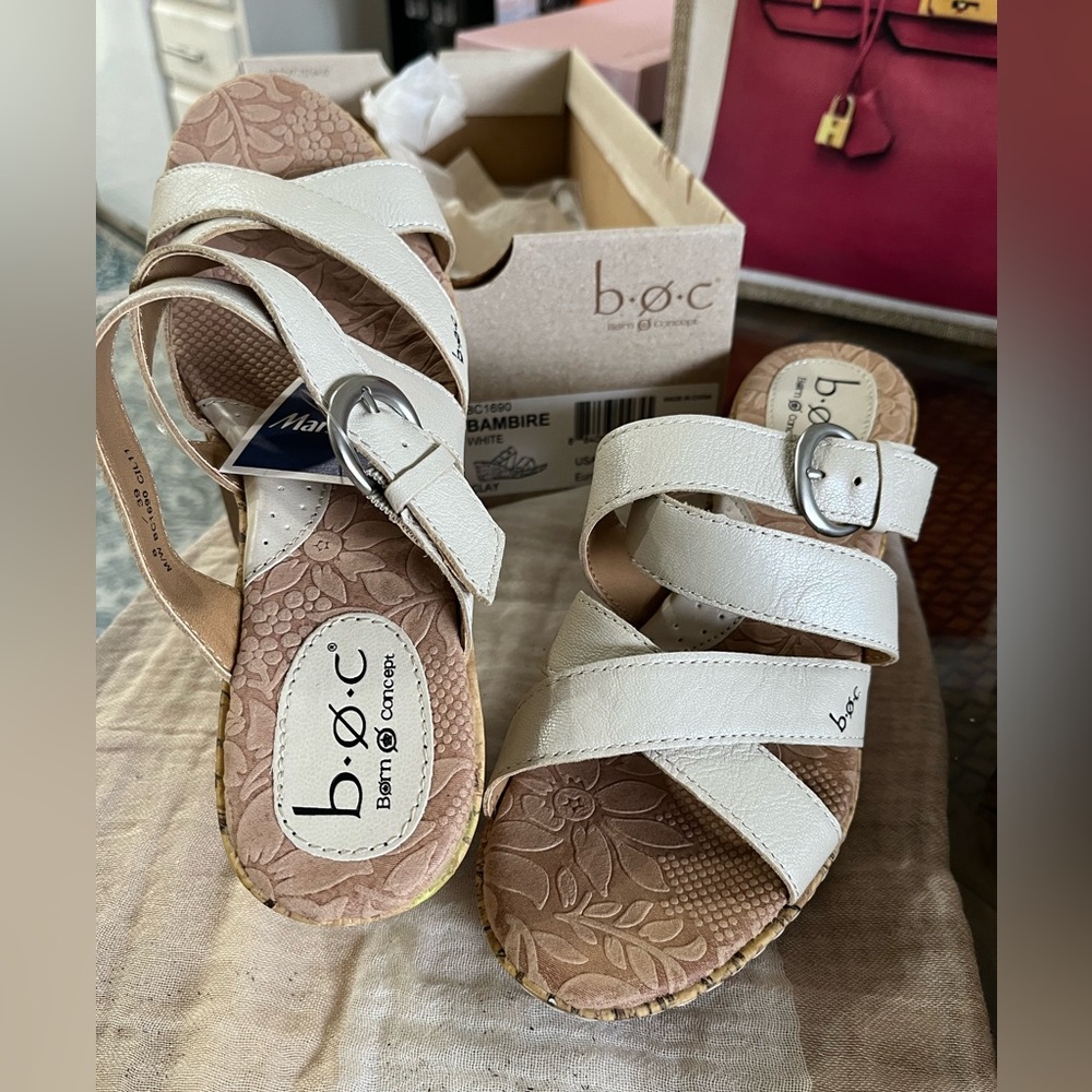 b.o.c. White Floral-Textured Strappy Wedge Sandals
